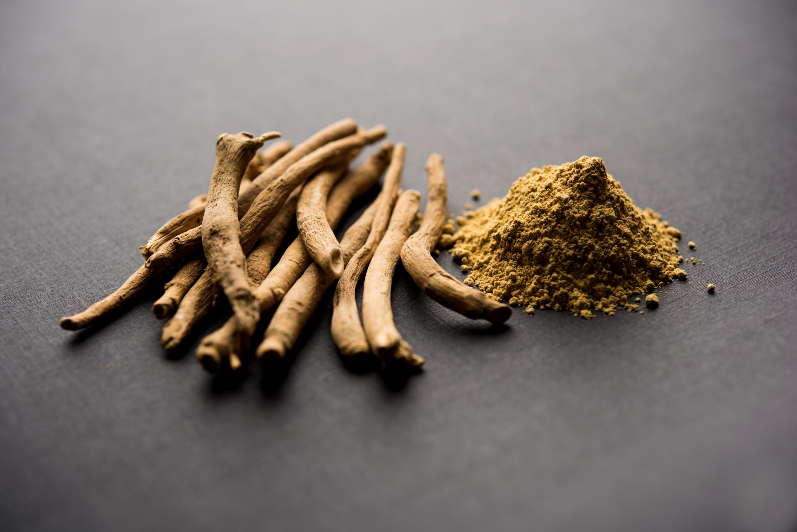 ashwagandha root helps calm and promote weight loss